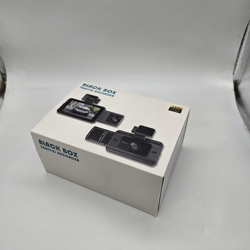 دوربین ثبت وقایع اسکای ویژن مدل S15-3LENS WIFI به همراه دوربین دنده عقب