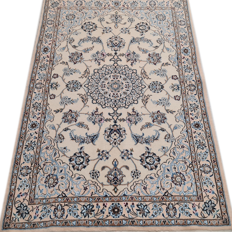 فرش دستبافت یک و نیم متری مدا نایین کد 577