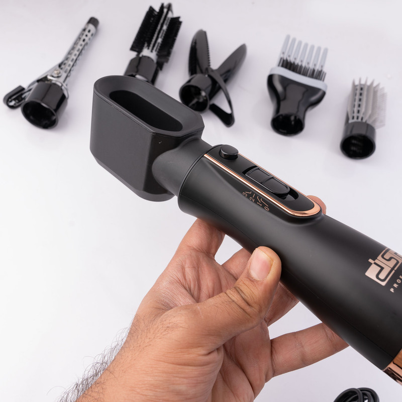 سشوار برس‌دار حالت‌دهنده 800 وات مدل 50172، موتور DC، وزن 300 گرم، دارای سری متمرکز‌کننده پهن، سری شانه‌دار، سری برس‌دار گرد باریک، سری برس‌دار گرد پهن، سری برس‌دار تخت، سری دندانه‌دار با ویژگی فرکنندگی، صاف‌کنندگی، حجم‌دهندگی، با قابلیت باد سرد