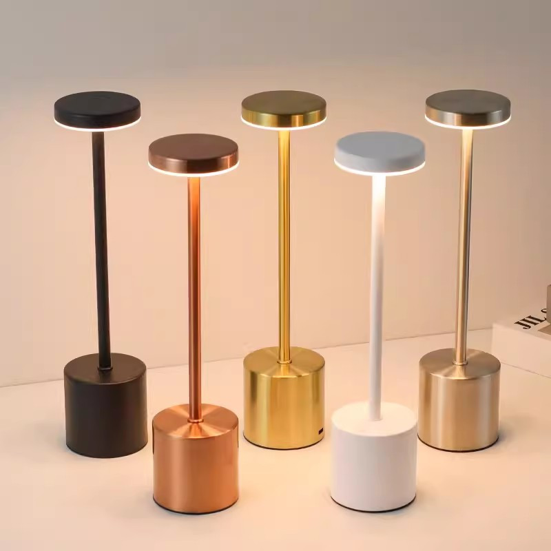 آباژور رومیزی مدل USB TABLE LAMP
