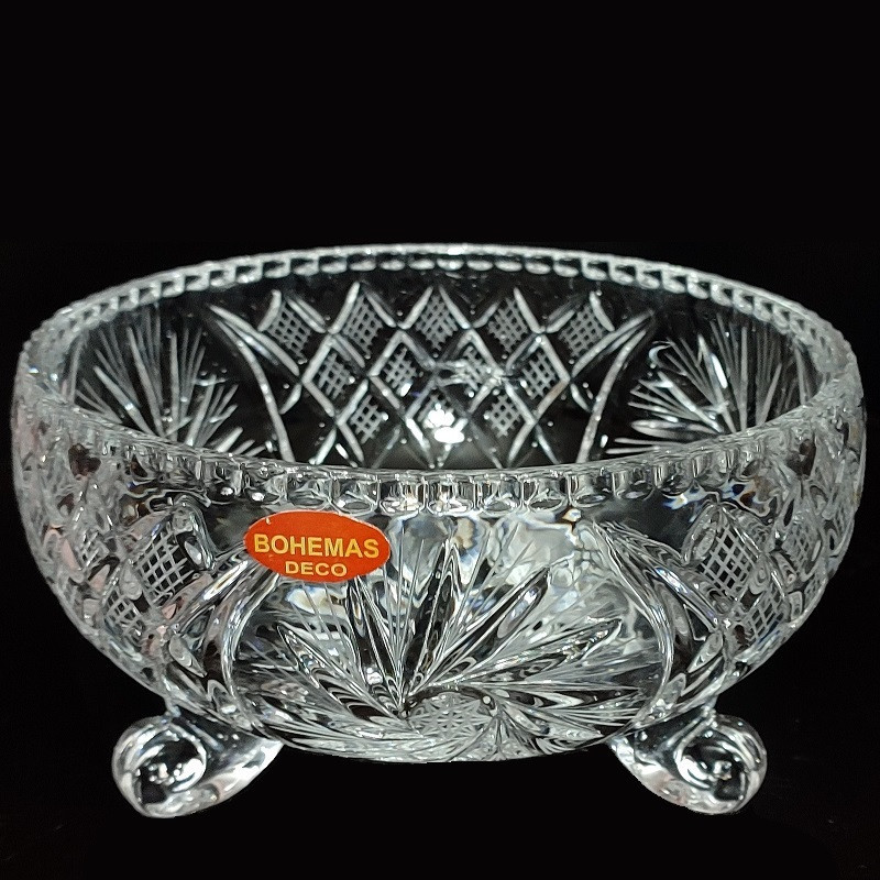 سرویس پذیرایی کریستال تراش دست‌خورشیدی دکو بوهمیا مدل Star Galaxy کد 7001، 14 پارچه، مناسب شستشو با دست و ماشین ظرفشویی، شامل 6 پیاله، 6 پیش‌دستی، کاسه آجیل سه‌پایه با قطر 20 سانتی‌متر، شیرینی‌خوری سه‌پایه با قطر 30 سانتی‌متر