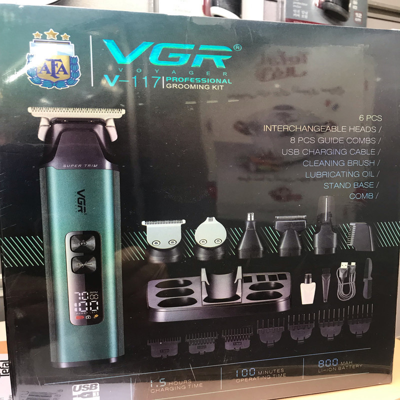 ماشین اصلاح موی صورت و بدن وی جی ار مدل V-117 با تیغه استیل ضد زنگ، شارژی با ظرفیت باتری 800 میلی‌آمپر ساعت، مقاوم در برابر آب، قابلیت اصلاح خشک و مرطوب و اصلاح با شماره صفر، زمان استفاده 100 دقیقه پس از شارژ کامل