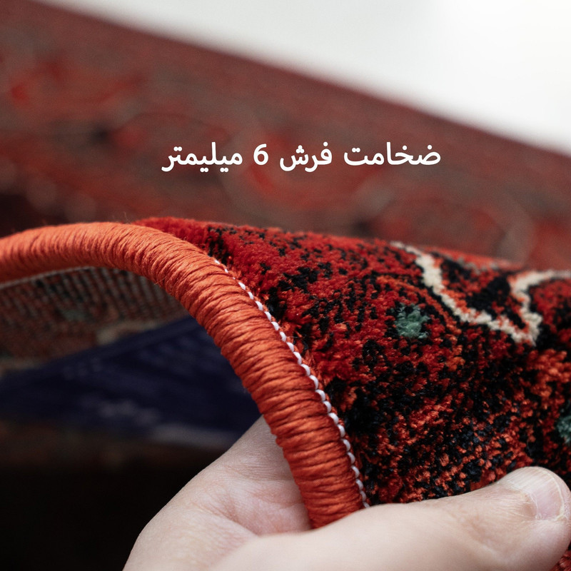 فرش ماشینی 700 شانه فرش ابریشمی کرامتیان زمینه قرمز حاشیه لاکی مدل بلوچی کد 5101A