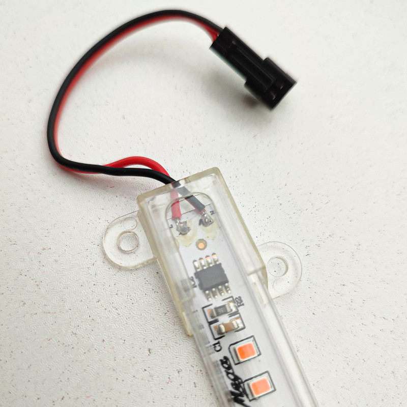 لامپ رشد گیاه 18 وات مدل فول اسپکتروم 220v طرح ریسه LED بسته 4 عددی