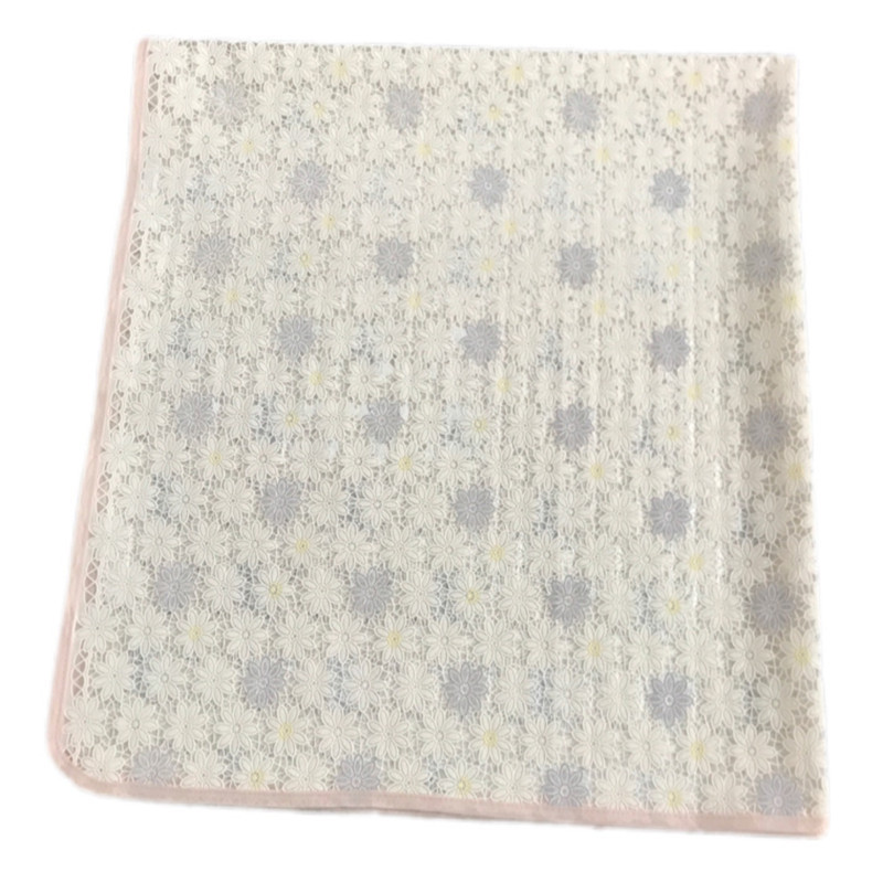 سفره 6 نفره مدل رویال طرح گیپور کد 06 سایز 150×100 سانتی متر